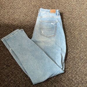 American eagle mom jeans